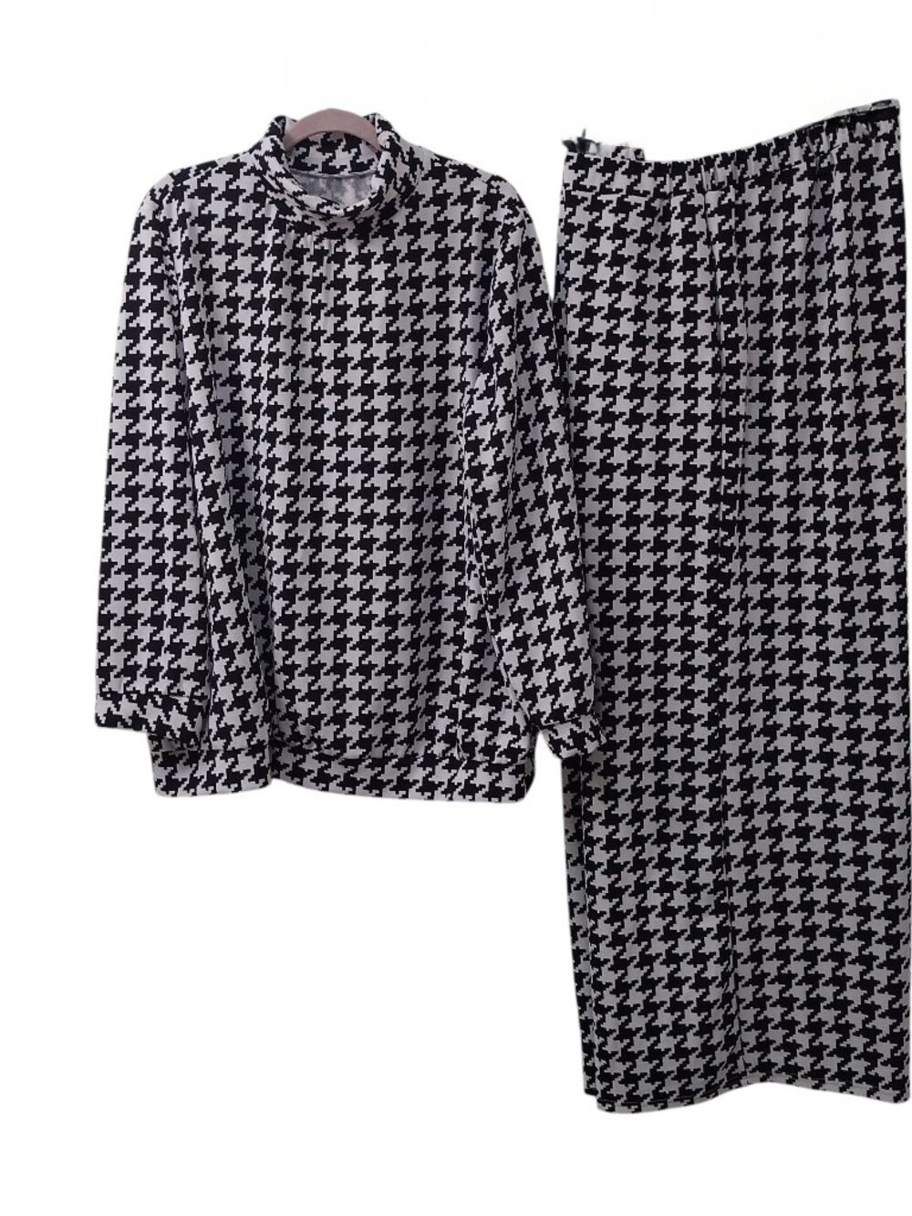 Black and White Houndstooth 2-pc Pant Set, Size 4XL